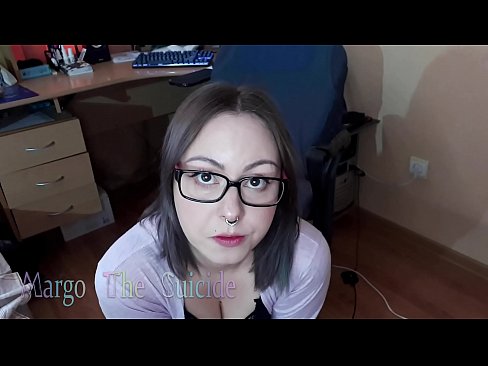 ❤️ Kynþokkafull stelpa með gleraugu sýgur dildó djúpt á myndavélinni Klámmyndband á is.vlad-massage-salon.ru ❤